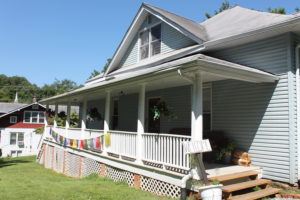 Southern Stays: Smoky Mountain Hostel